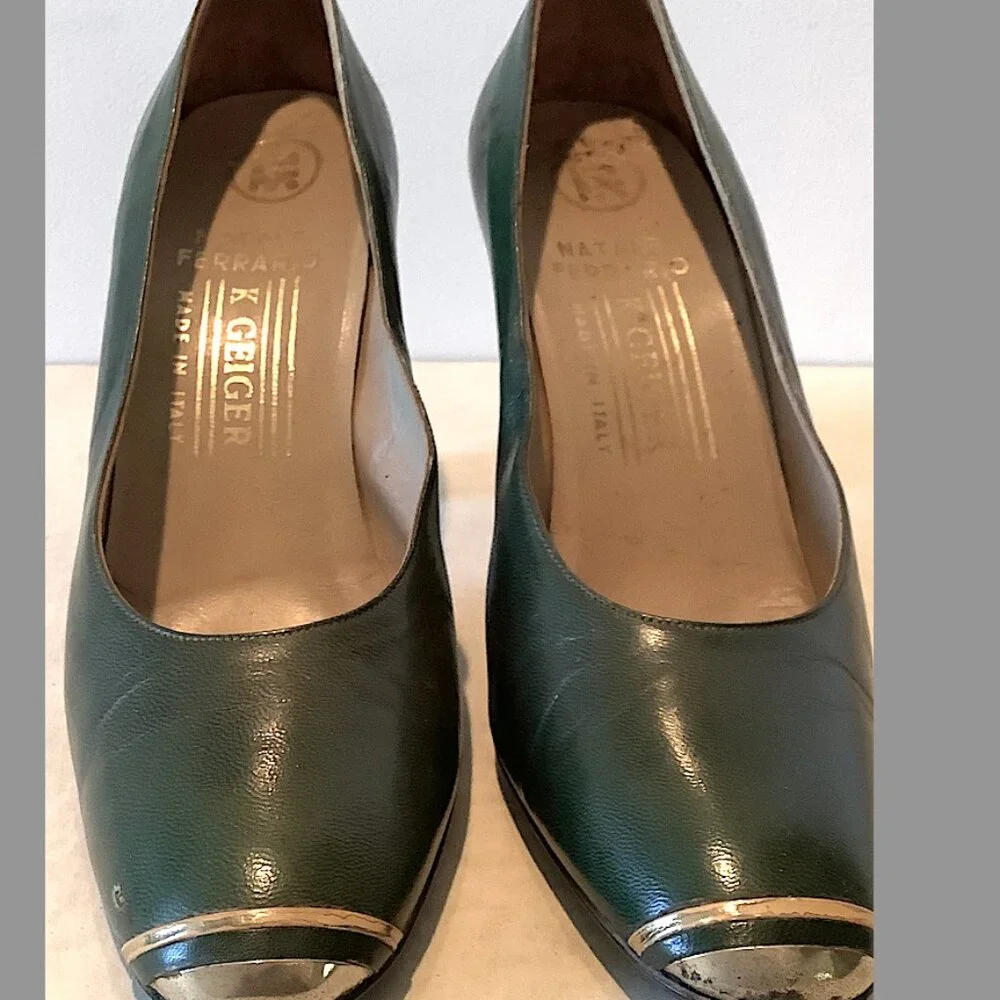 Kurt Geiger VINTAGE 1970S ITALY SHOES: Forest LEATHER Pumps , 2 1/2" heel - Picture 2 of 12